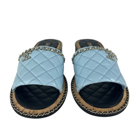 Chanel 2024 Interlocking CC Logo Quilted Chain Heeled Slides in Blue & Black - Picture 8 of 15